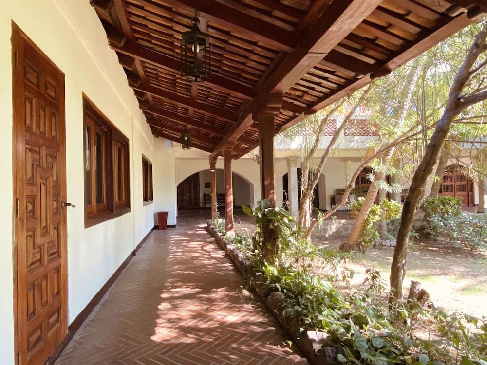 Hotel El Internacional Granada Εξωτερικό φωτογραφία